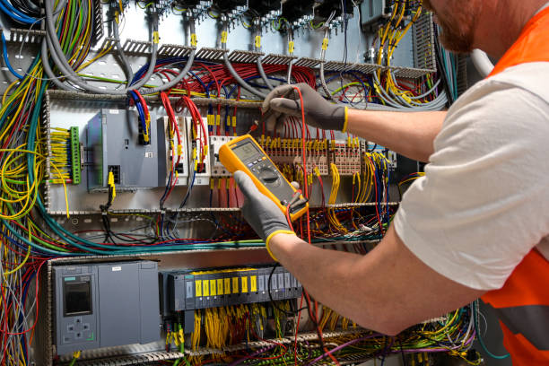 Best Affordable Emergency Electrician  in Plantsville, CT